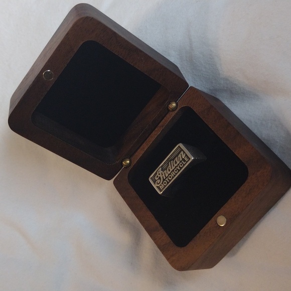 Vintage Sterling Silver Indian Motorcycle Ring w/ Biker Pin - Picture 10 of 11